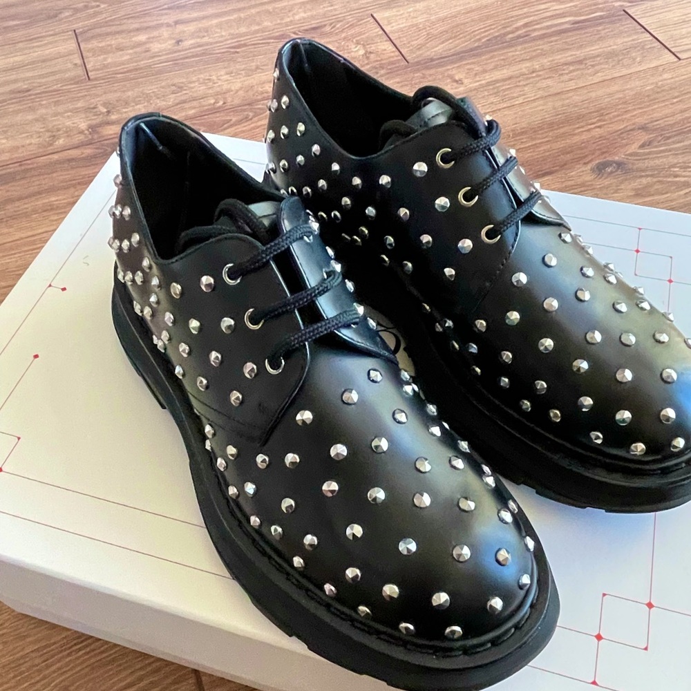 Alexander Mcqueen Tread Derby, studded sz40EU